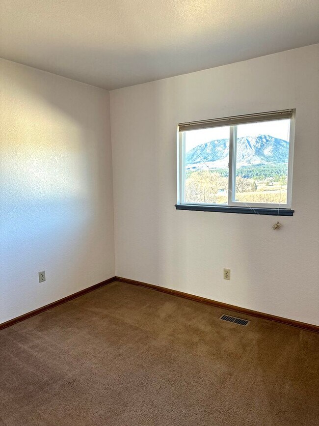 Photo - Newly Renovated Home 3 Bed 1 1/2 Bath 1-Car Garage on Century Place!