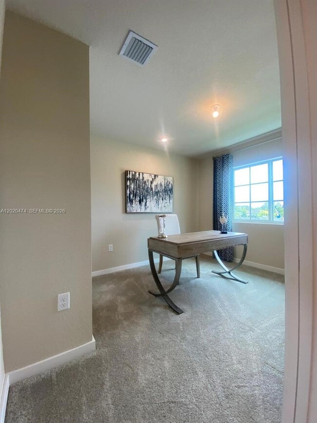 Photo - 440 NW 11th St