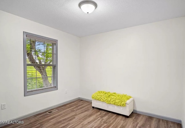 Photo - 1928 Vermont Ave