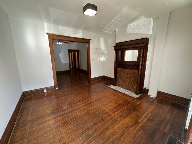 Photo - 1495 Michigan Ave Unit 1495