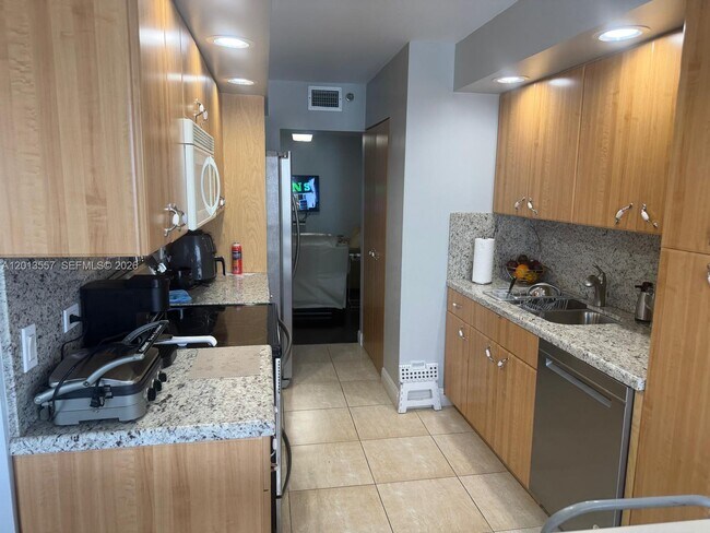 Photo - 1201 S Ocean Dr Unit 1609S