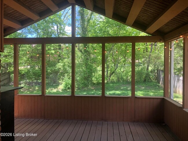 Photo - 6811 Cedarwood Dr