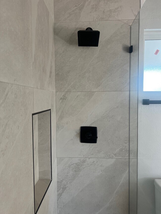 Photo - 8957 Hargis St