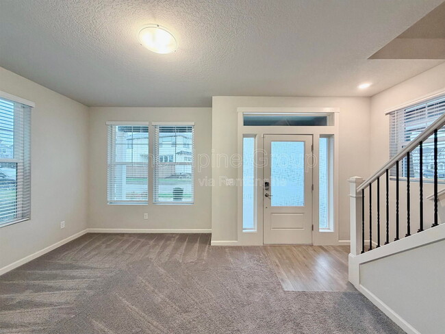 Photo - 8153 SE Crabapple St