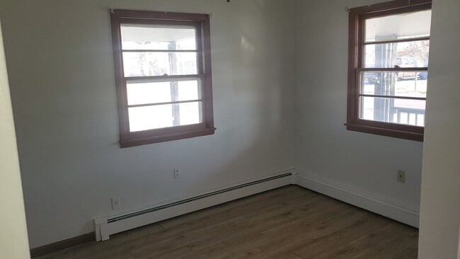 Photo - 3 bd, 2 ba house NE Columbia, 2nd living room downstairs, fenced, w/d included