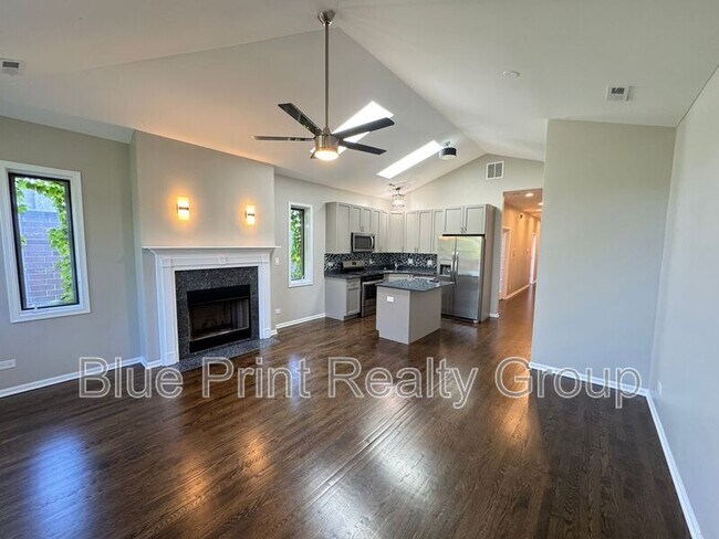 Photo - 6332 S Ingleside Ave Unidad 3