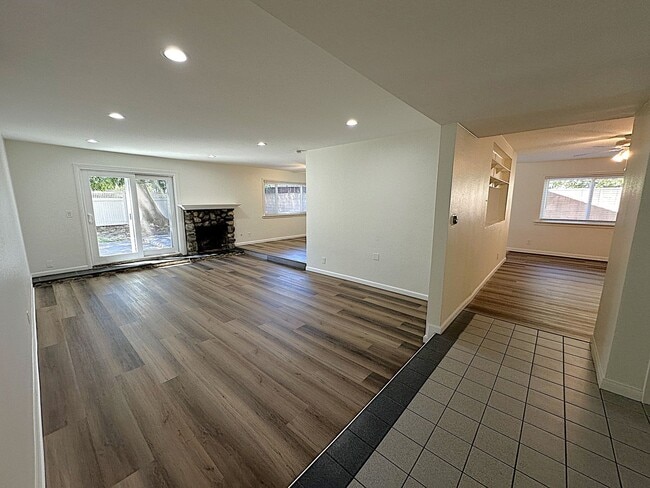 Photo - Spacious 3-Bedroom Retreat with Newly Reno...