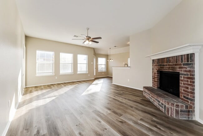 Photo - 1326 Misty Dr