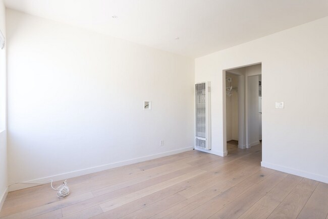 Photo - 1313 Ocean Front Walk Unit 17