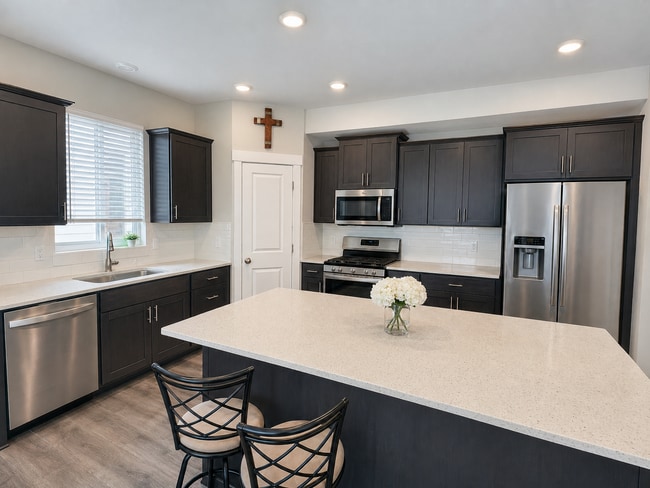 Photo - Extravagant Living on the Peaceful Peninsula