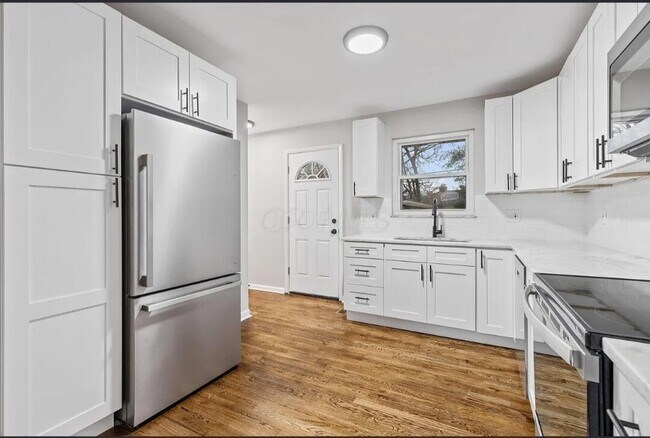 Photo - 4403 E Mound St