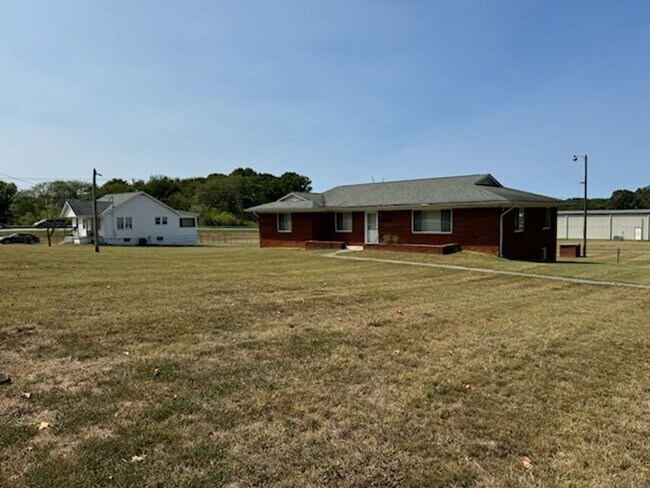 Photo - 4 Bedroom 2 Bath House