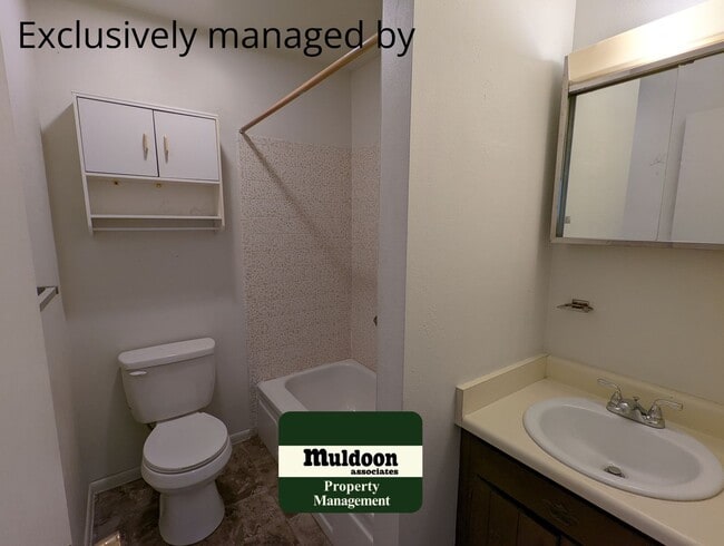 Photo - Cute Low Maintenance Living Pet Friendly Condo!