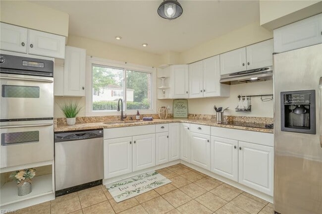Photo - 590 Tenbee Ln