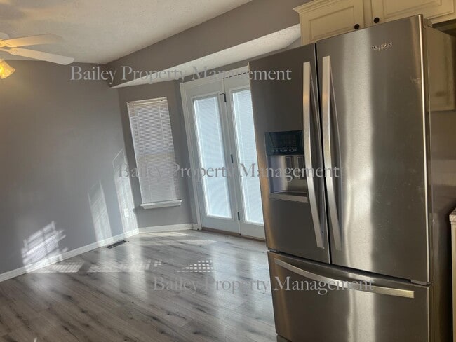 Photo - 319 Holly Marie Dr