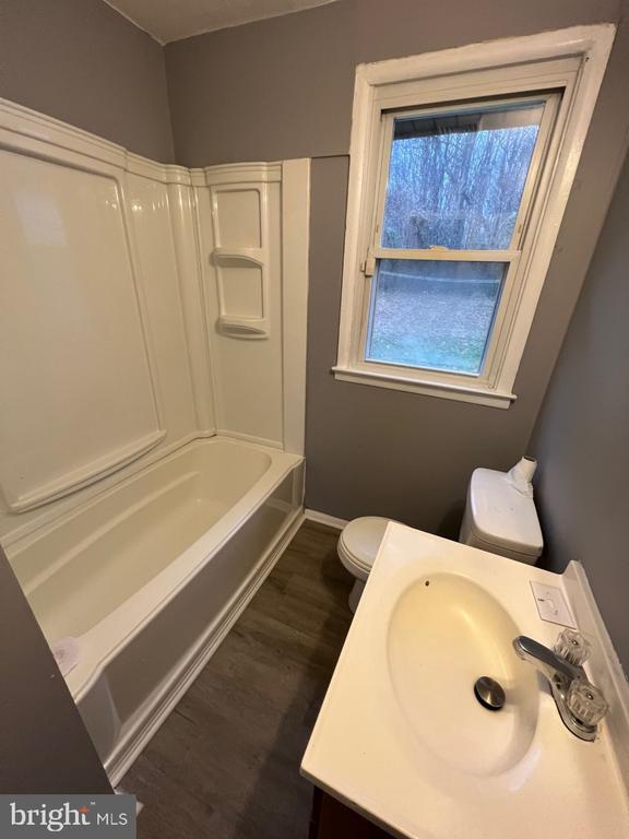 Photo - 116 Lemmon Ave