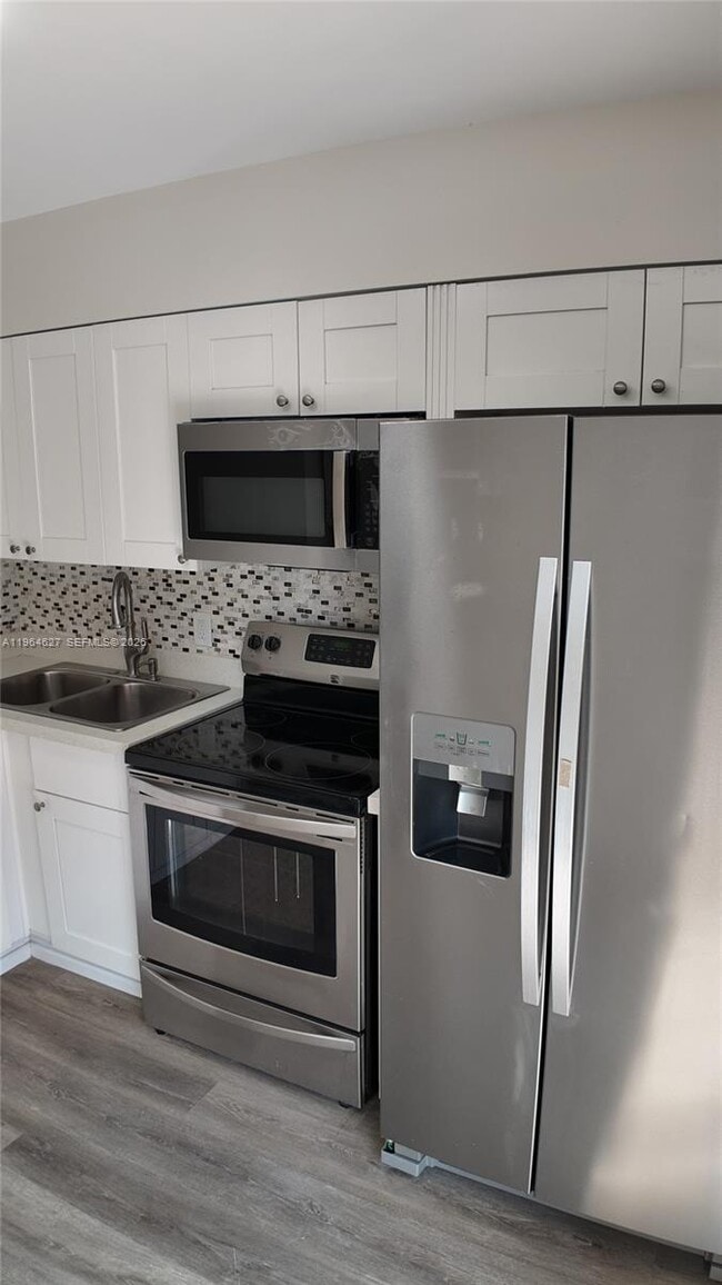 Photo - 5400 W 21st Ct Unidad 104