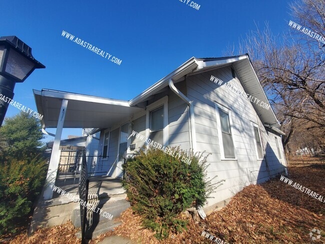 Building Photo - Charming 2 Bedroom Bungalow in WALDO-Avail... Rental