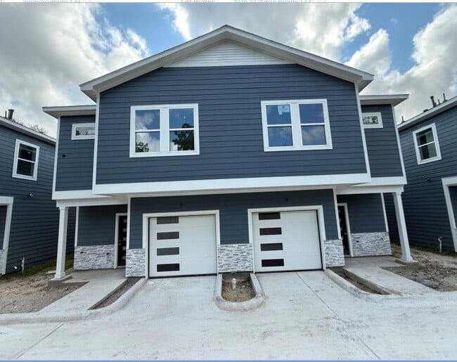 Building Photo - 3537 Alderfer St Unit A or B