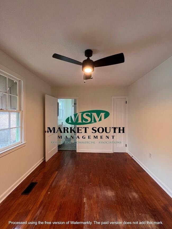 539 E Henry St Unit 3
