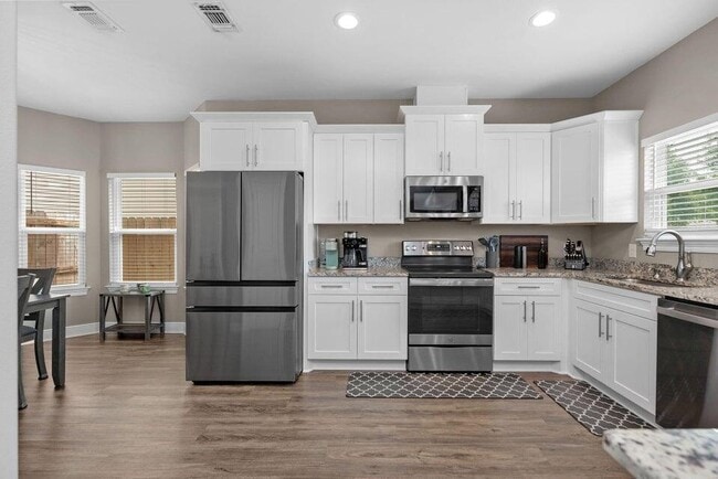 Photo - 2327 Hadleigh Hills Ct