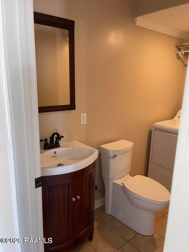 Photo - 205 W Monroe St