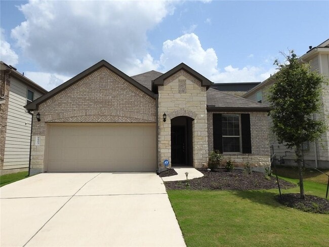 Building Photo - 9903 Quercia Dr