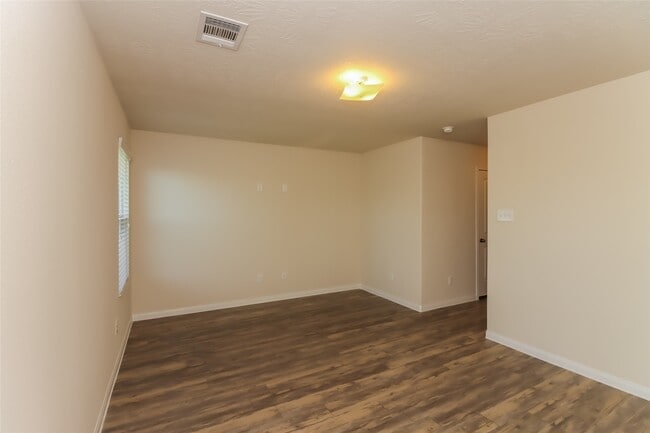 Building Photo - 22402 Porter Mountain Trl