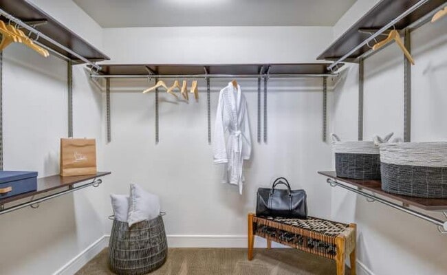 3 bedroom in Dallas TX 75201 - 3 bedroom in Dallas TX 75201 Condo Unit 3235