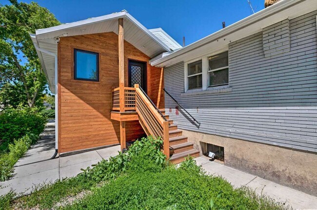 Photo - 2324 S Green St Unidad U3