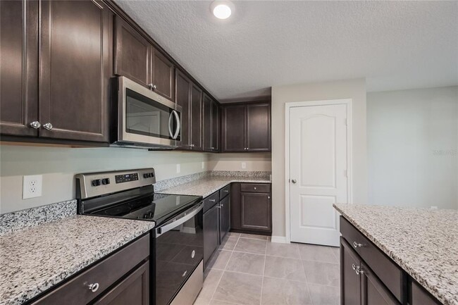 Photo - 1662 Redfin Dr