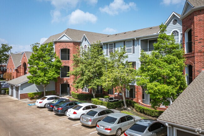 Building Photo - Veranda at Centerfield