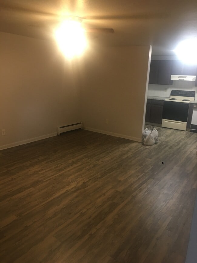 Larimar Apartments