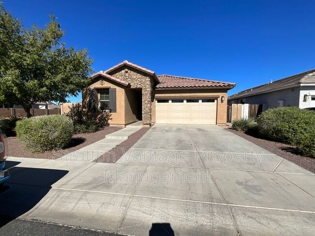 Building Photo - 3432 E Russell St