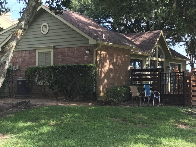 Building Photo - 18800 Egret Bay Blvd Unit 110