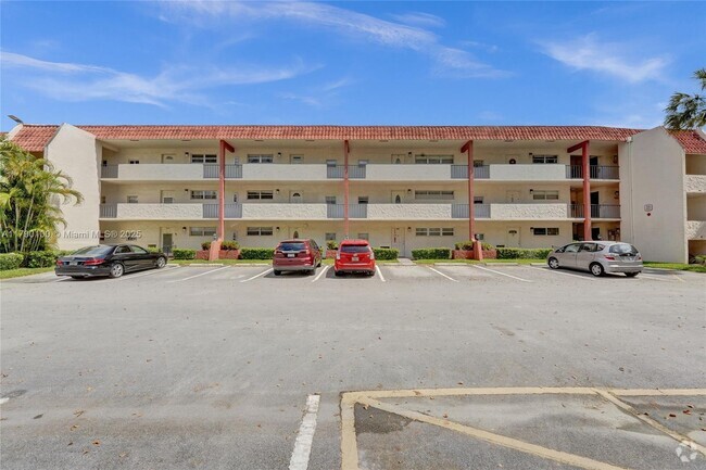 Building Photo - 830 S Hollybrook Dr Unit 310 Rental