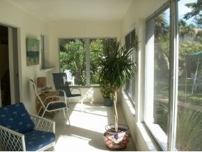 Photo - 1389-1399 Tahiti Dr