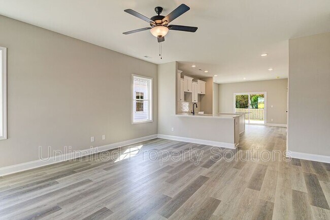 Photo - 1617 Grey Cliff Run