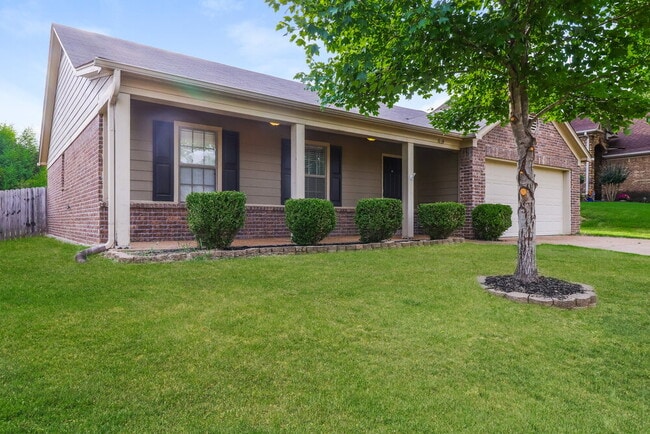 Photo - 1609 Sawmill Creek Ln