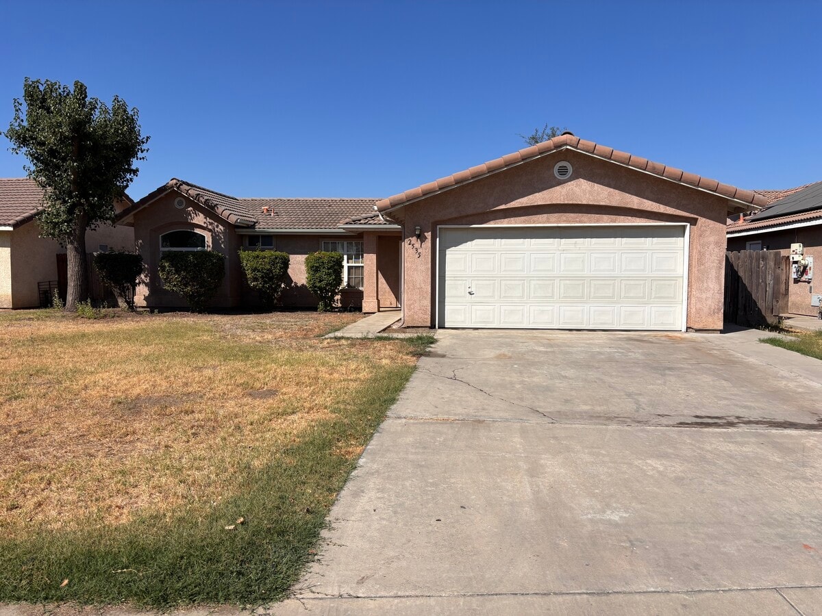 Photo - 2535 N Locust Ct