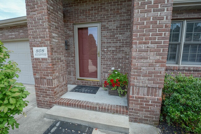 Building Photo - 808 S Silverwood Rd Unit 808