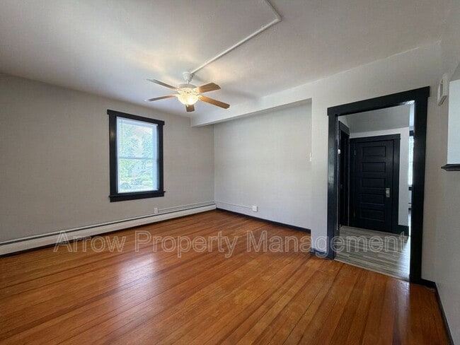 Photo - 4602 St Paul Ave Unit 3