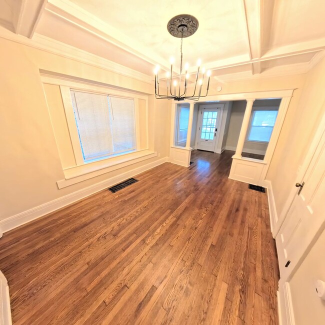 Building Photo - 308-310-310 Crosman Terrace Unit 310