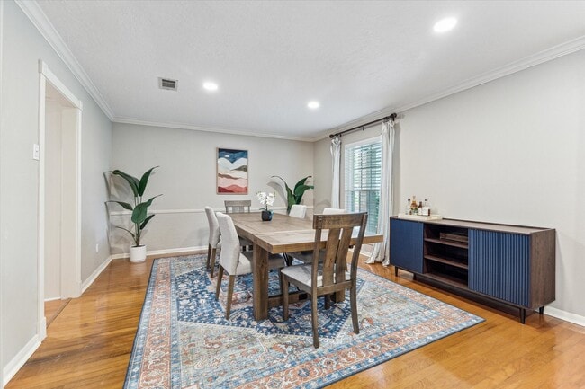 Photo - 3106 Redwood Lodge Dr