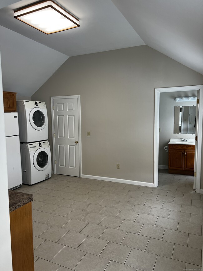 Photo - 30 West St Unit 2