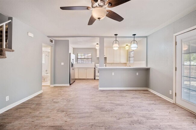 Photo - 5504 Coventry Ln