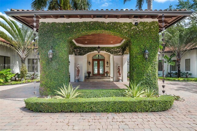 Building Photo - 7405 SW 104th St