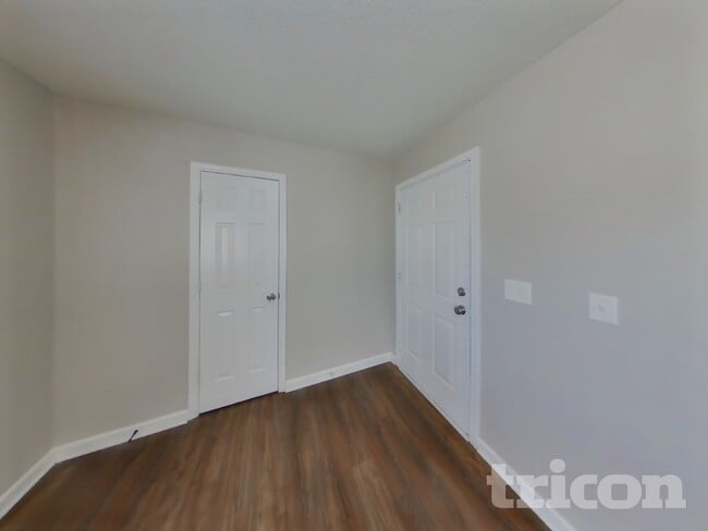 Photo - 1122 Waverly Pl Dr