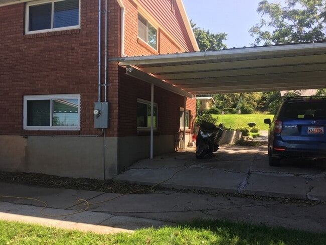 Photo - 4105 Edgehill Dr