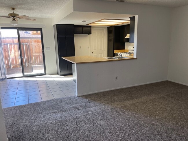 Photo - 20292 Thunderbird Rd Unidad #3